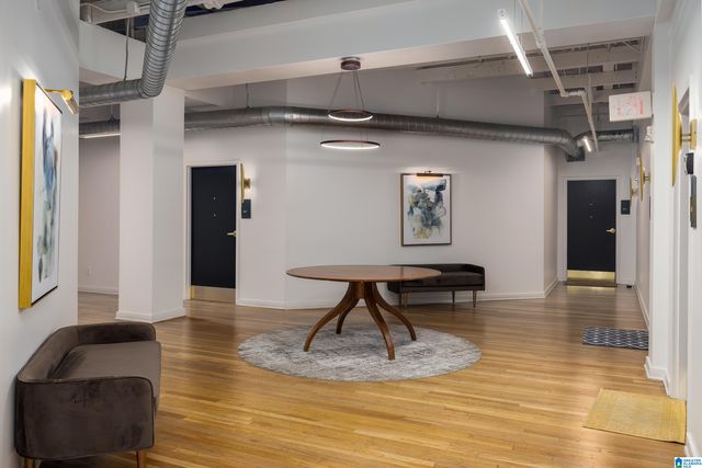 300 20th St N Apt 402, Birmingham, AL 35203