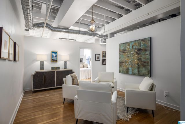 300 20th St N Apt 402, Birmingham, AL 35203