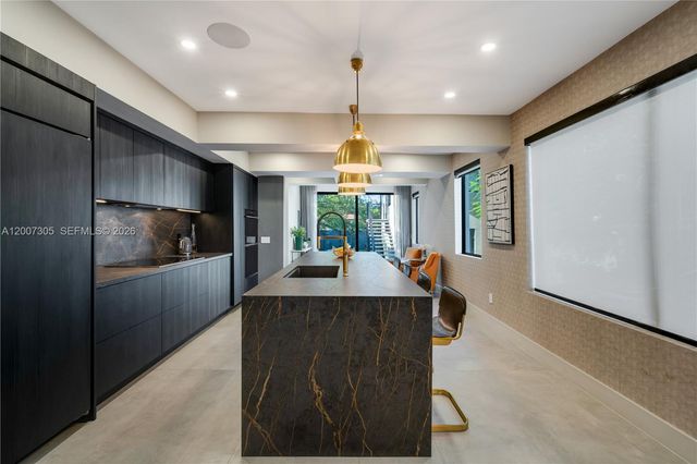 145 NE 49th St A, Miami, FL 33137