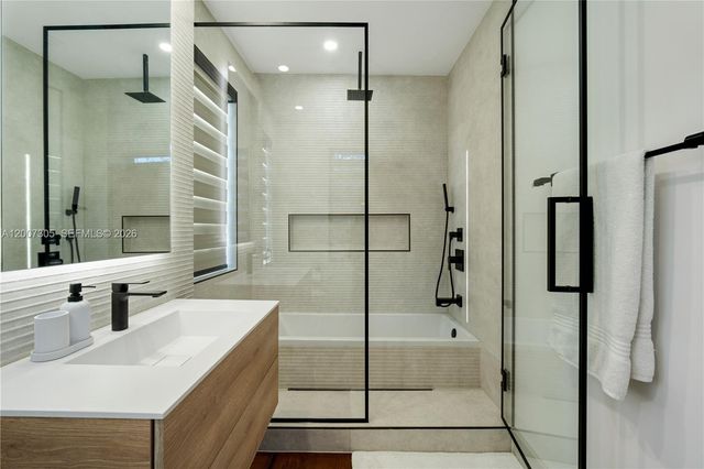 145 NE 49th St A, Miami, FL 33137