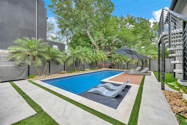 145 NE 49th St A, Miami, FL 33137