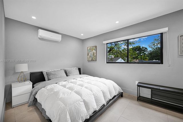 145 NE 49th St A, Miami, FL 33137