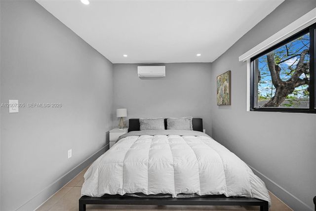 145 NE 49th St A, Miami, FL 33137