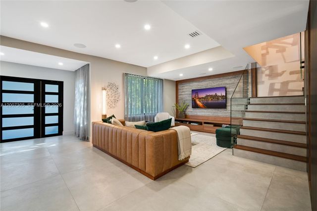 145 NE 49th St A, Miami, FL 33137