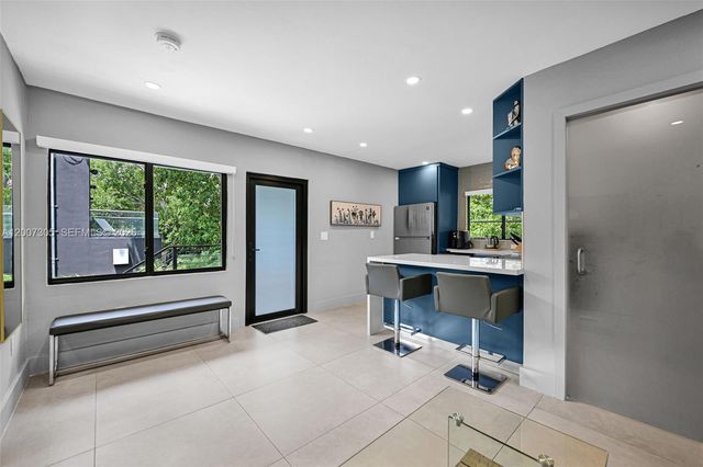 145 NE 49th St A, Miami, FL 33137