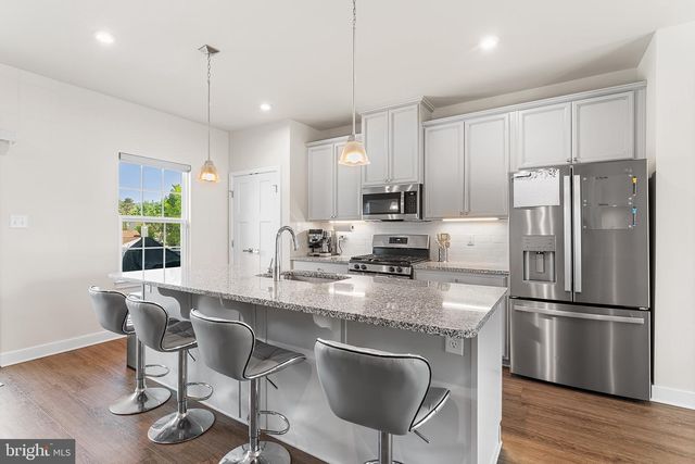 172 FREEDOM WAY, Sicklerville, NJ 08081