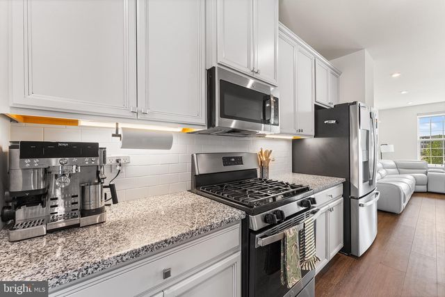 172 FREEDOM WAY, Sicklerville, NJ 08081