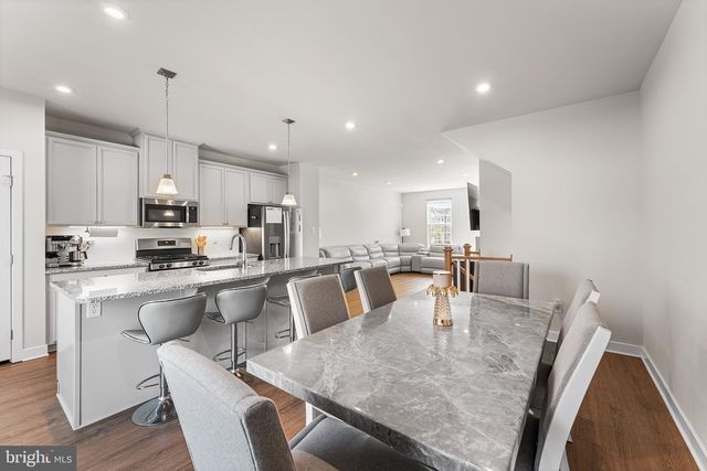 172 FREEDOM WAY, Sicklerville, NJ 08081