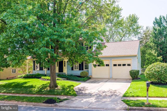 3316 THORNGATE DR, Herndon, VA 20171