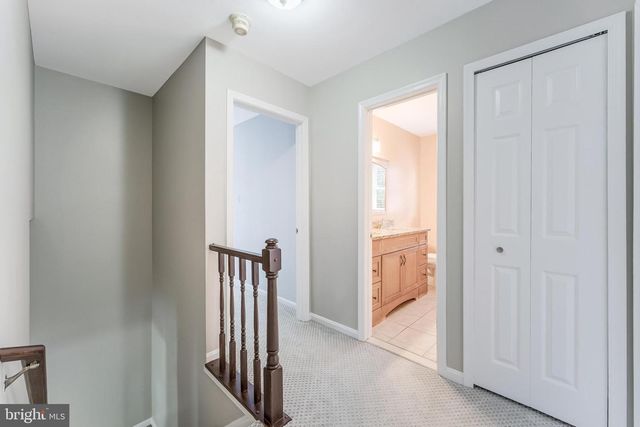 3316 THORNGATE DR, Herndon, VA 20171