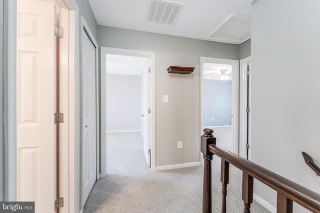 3316 THORNGATE DR, Herndon, VA 20171