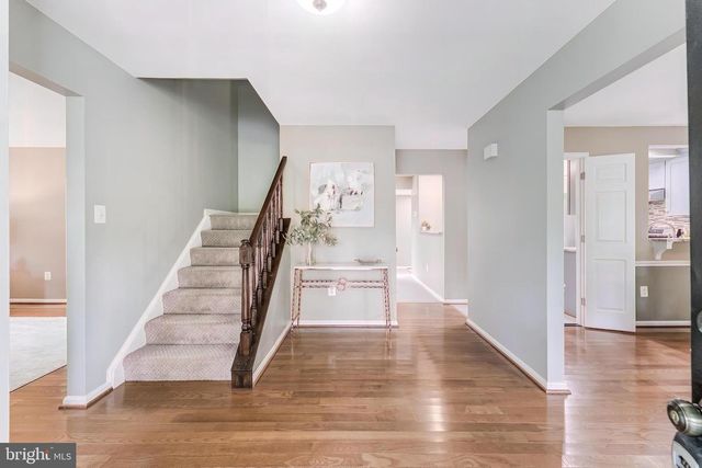 3316 THORNGATE DR, Herndon, VA 20171