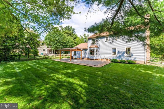 3316 THORNGATE DR, Herndon, VA 20171