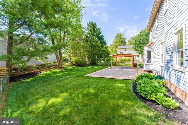 3316 THORNGATE DR, Herndon, VA 20171