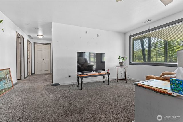 2515 Brown Rd, Ferndale, WA 98248