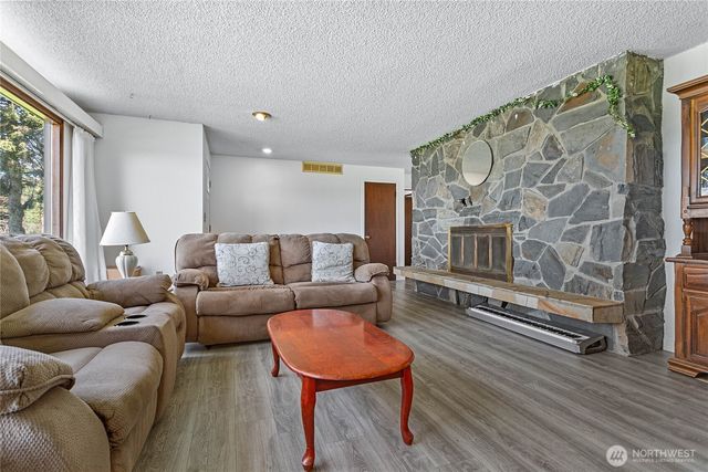2515 Brown Rd, Ferndale, WA 98248