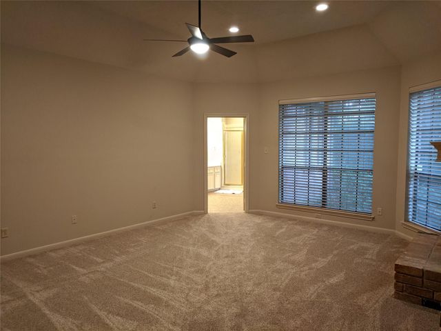 5106 Olympia Fields Lane, Houston, TX 77069