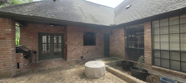 5106 Olympia Fields Lane, Houston, TX 77069