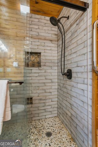 142 Oak Hill Drive, Mineral Bluff, GA 30559