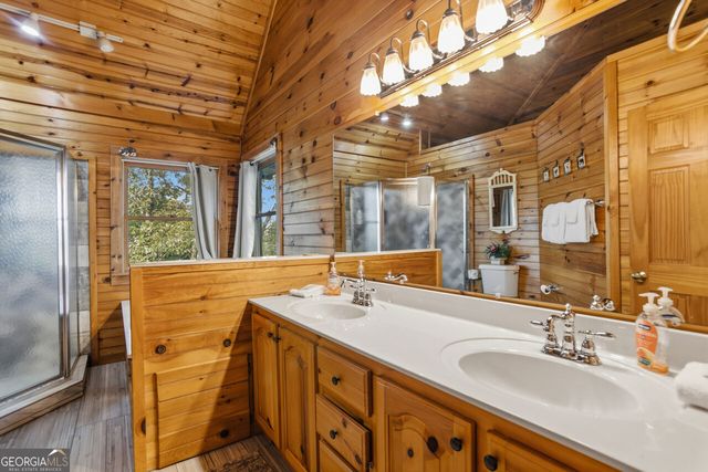 142 Oak Hill Drive, Mineral Bluff, GA 30559
