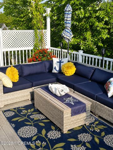 14 Cook Street Upstairs, Monmouth Beach, NJ 07750