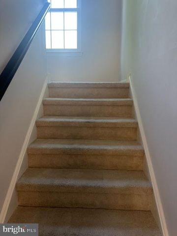 24 CRAIG CT, Newtown, PA 18940