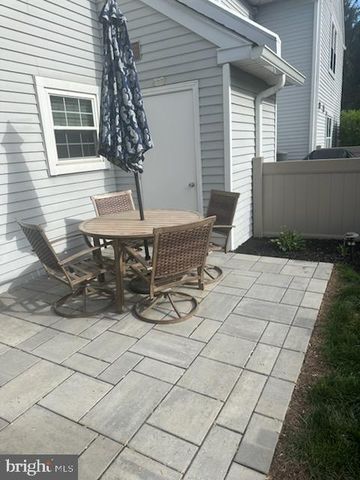 24 CRAIG CT, Newtown, PA 18940