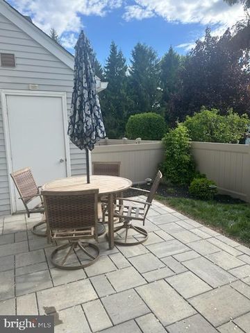 24 CRAIG CT, Newtown, PA 18940
