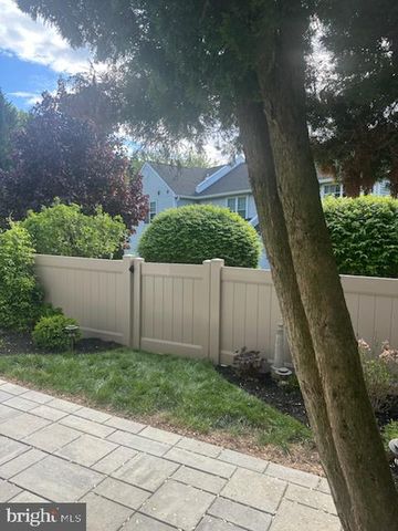 24 CRAIG CT, Newtown, PA 18940
