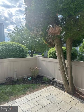 24 CRAIG CT, Newtown, PA 18940