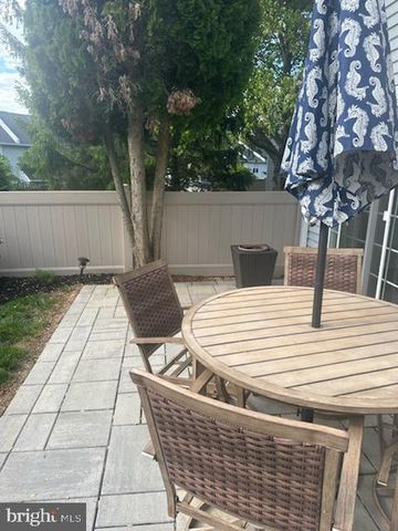 24 CRAIG CT, Newtown, PA 18940