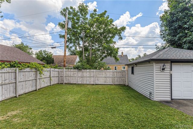 253 South Ogden Street E, Buffalo, NY 14206