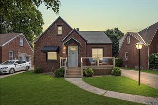 253 South Ogden Street E, Buffalo, NY 14206