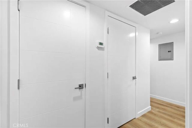 949 N Kings 215, West Hollywood, CA 90069