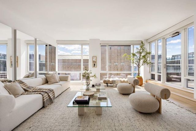 330 Spring St Apt 10B, New York City, NY 10013