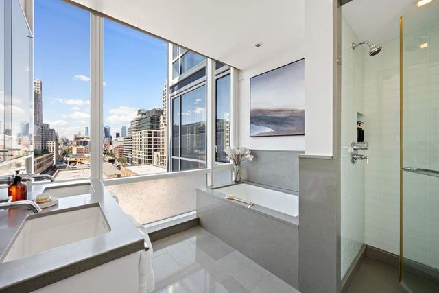 330 Spring St Apt 10B, New York City, NY 10013