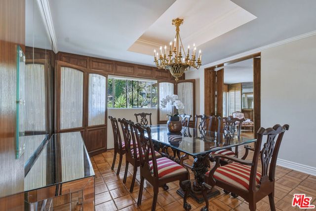 16172 Royal Oak Road, Encino, CA 91436