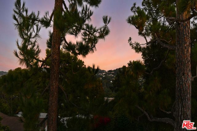 16172 Royal Oak Road, Encino, CA 91436