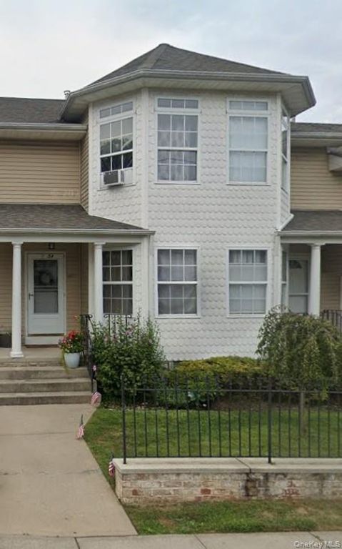 54 Landing Road, Glen Cove, NY 11542