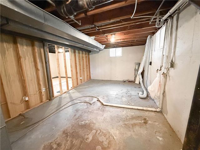 1701 N Kiger Road, Independence, MO 64050