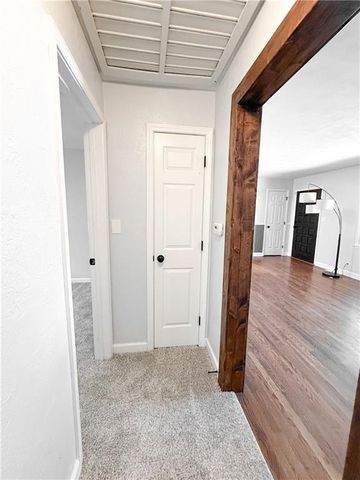 1701 N Kiger Road, Independence, MO 64050