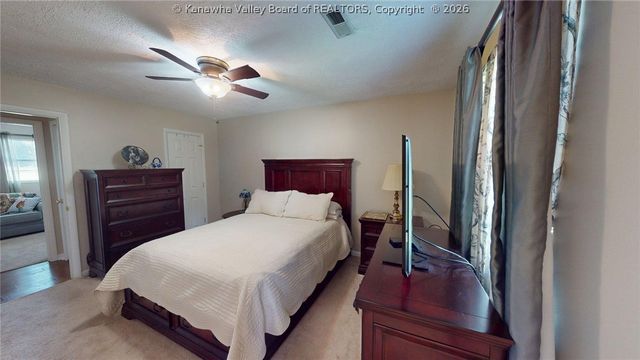 140 Big Bend Road, Barboursville, WV 25504