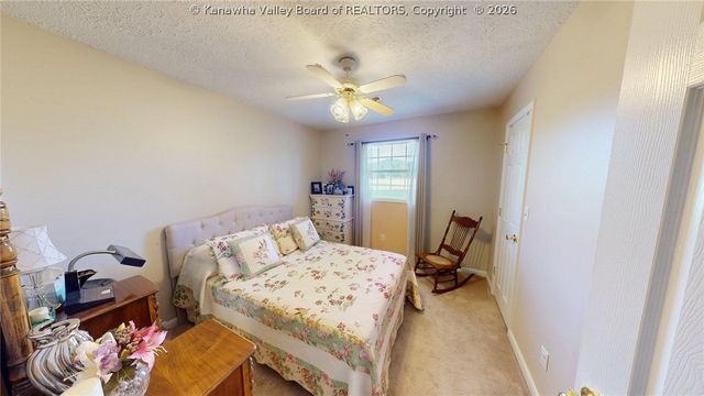 140 Big Bend Road, Barboursville, WV 25504