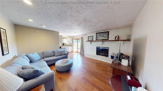 140 Big Bend Road, Barboursville, WV 25504