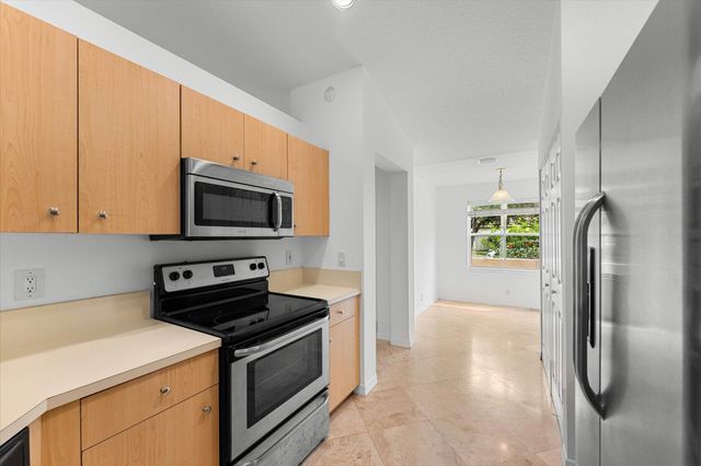 1650 Orion Lane, Weston, FL 33327