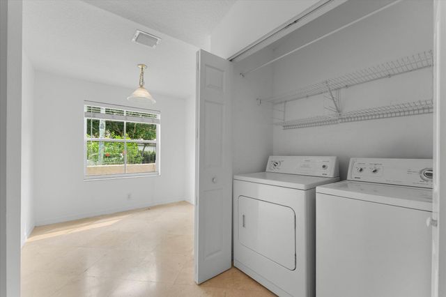 1650 Orion Lane, Weston, FL 33327