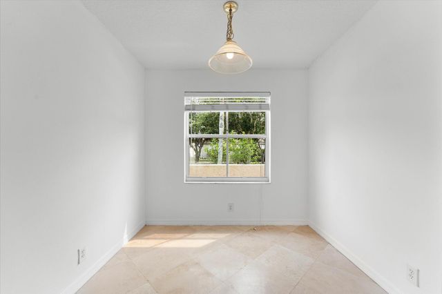 1650 Orion Lane, Weston, FL 33327