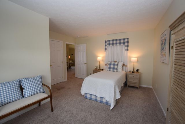943 E Lawn Avenue 33 943 E Lawn Avenue 33, Urbana, OH 43078