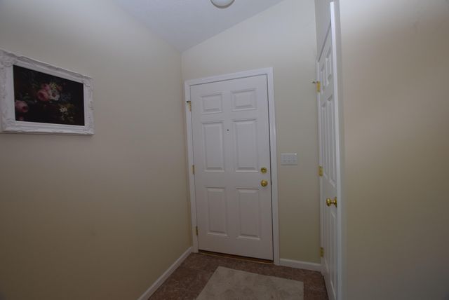943 E Lawn Avenue 33 943 E Lawn Avenue 33, Urbana, OH 43078