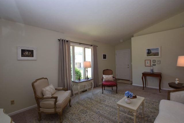 943 E Lawn Avenue 33 943 E Lawn Avenue 33, Urbana, OH 43078